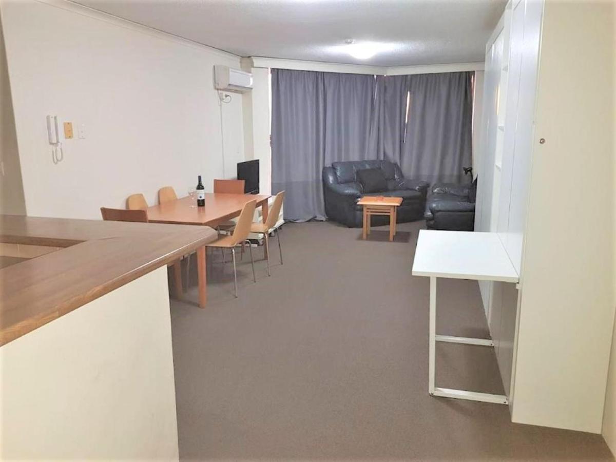 Accommodation Sydney - Kent Street Sydney Cbd Top Floor 2 Bedroom Apartment With Balcony المظهر الخارجي الصورة